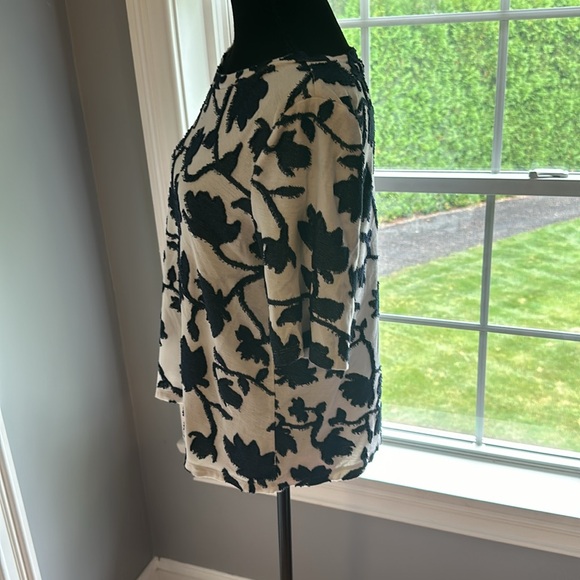 Loft dress shirt size large - Picture 2 of 3